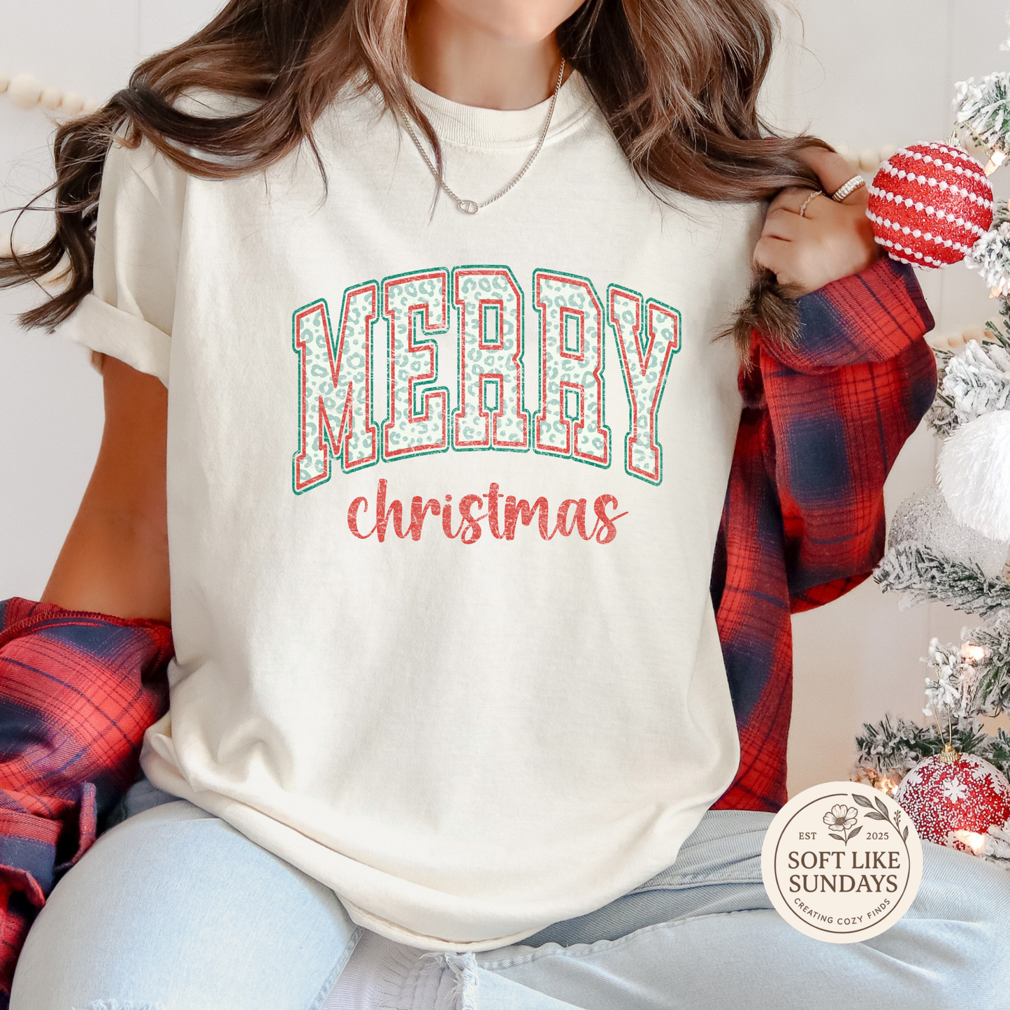 Retro Merry Christmas Tee